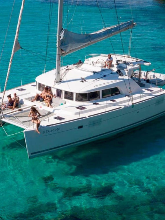 catamaran-isla-de-rosario-ninos